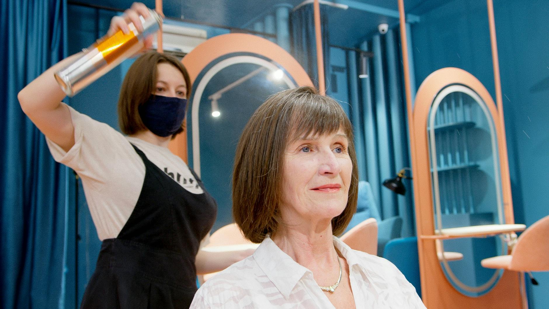 Professionelles Styling im Salon